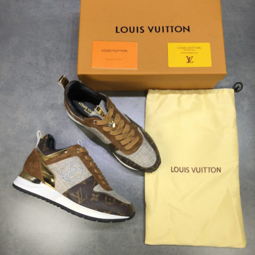 l0*is-V*t0n-run-away-sneaker-16