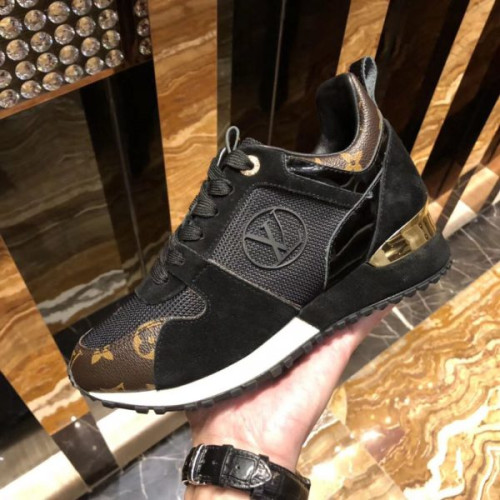 l0*is-V*t0n-run-away-sneaker-3