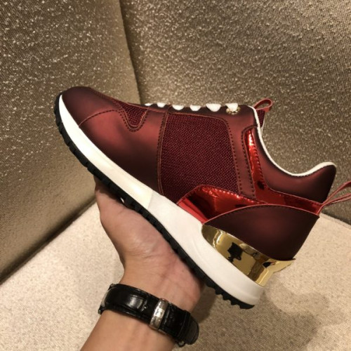 l0*is-V*t0n-run-away-sneaker-6