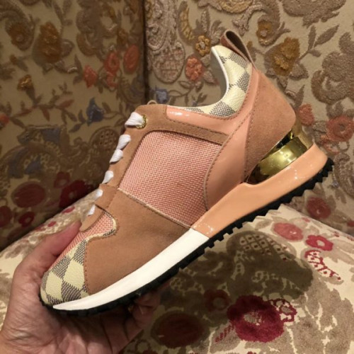 l0*is-V*t0n-run-away-sneaker-8