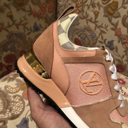 l0*is-V*t0n-run-away-sneaker-8