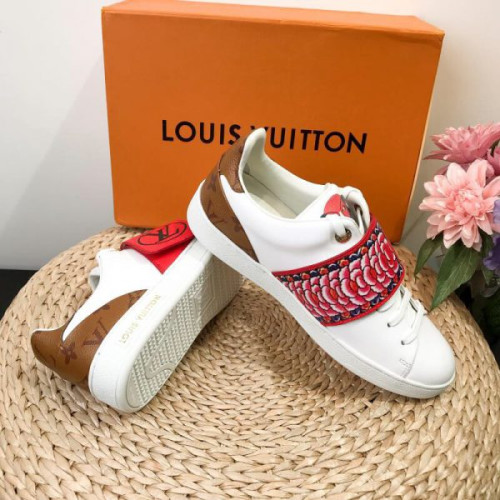 l0*is-V*t0n-shoes-154-2-5-5-3