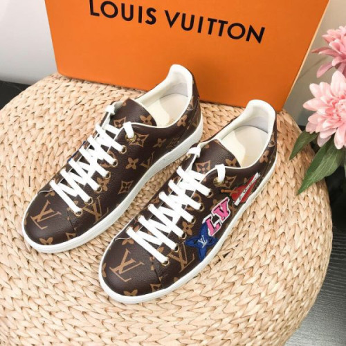 l0*is-V*t0n-shoes-154-2-5-5-8-2