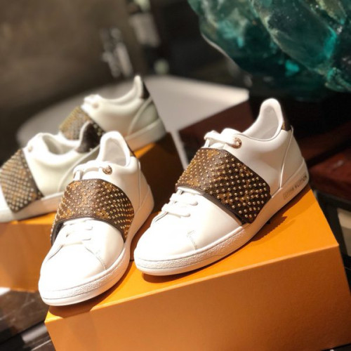 l0*is-V*t0n-shoes-62