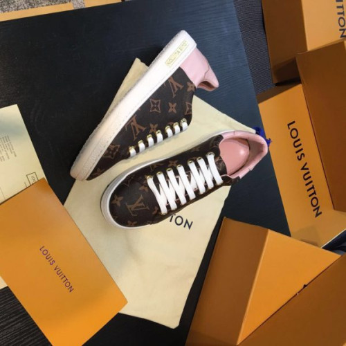 l0*is-V*t0n-sneakers-20