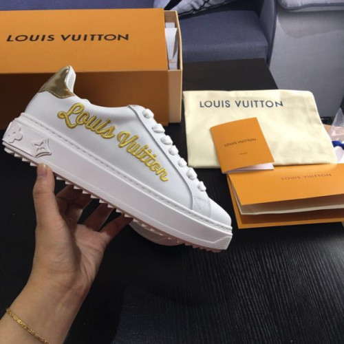 l0*is-V*t0n-sneakers-8