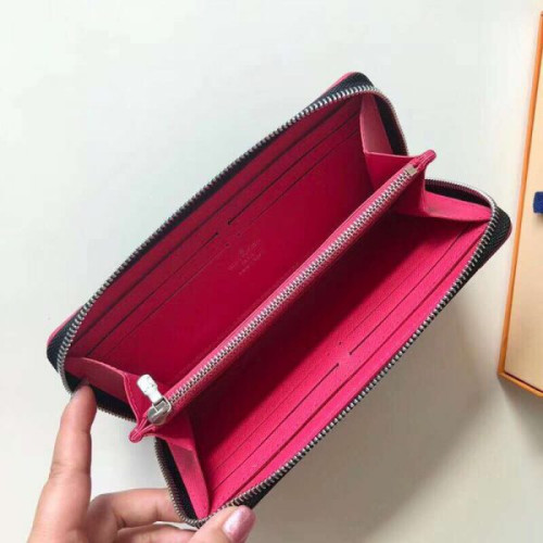 l0*is-V*t0n-wallet-18