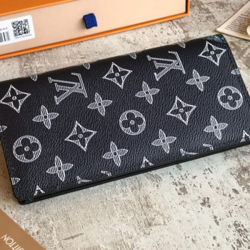 l0*is-V*t0n-wallet-48