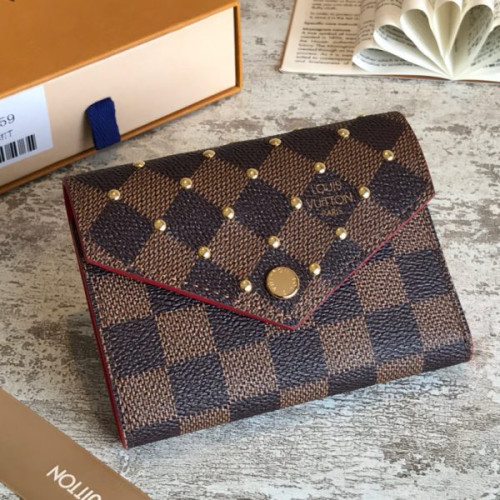 l0*is-V*t0n-wallet-51