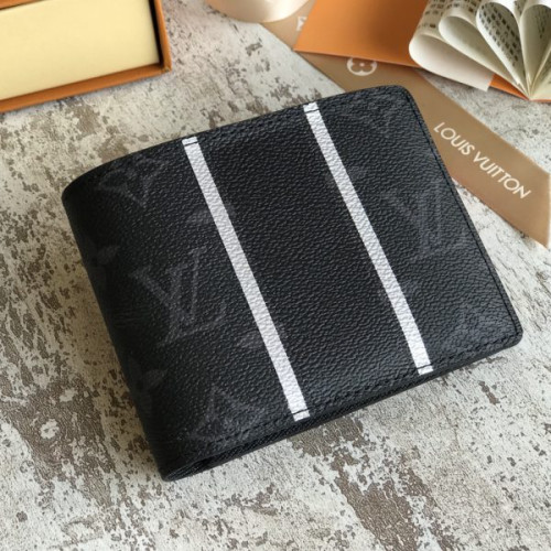 l0*is-V*t0n-wallet-54