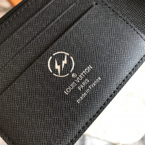 l0*is-V*t0n-wallet-54