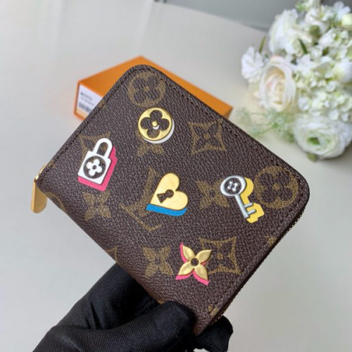 l0*is-V*t0n-wallet-77