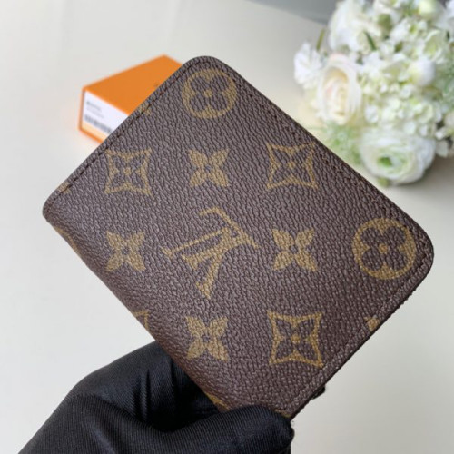 l0*is-V*t0n-wallet-77