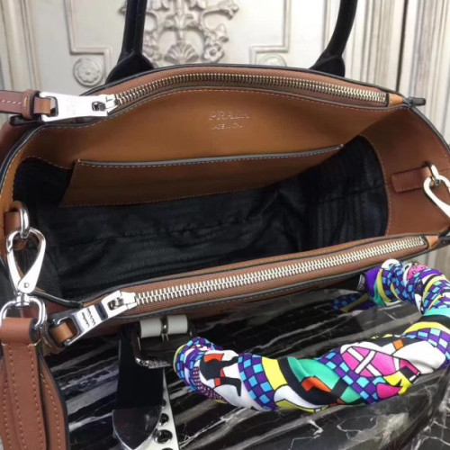 Pra*a-bag-123