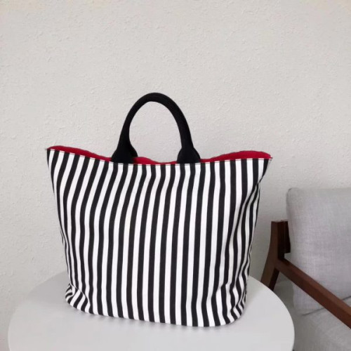 Pra*a-bag-182