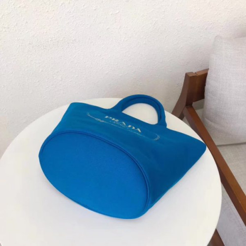 Pra*a-bag-196