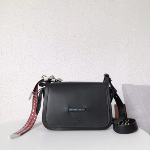 Pra*a-bag-226