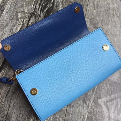 Pra*a-bag-258