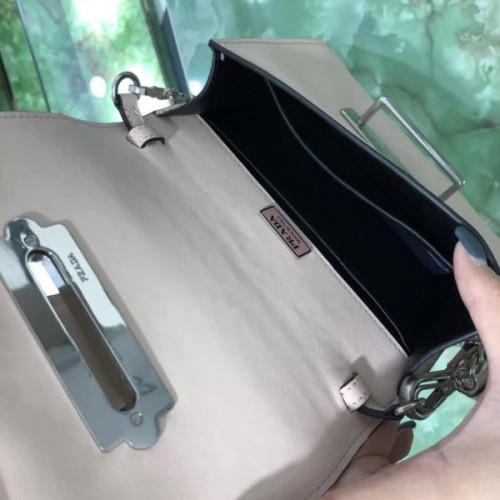 Pra*a-bag-33