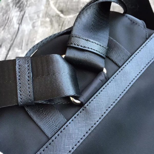 Pra*a-bag-85