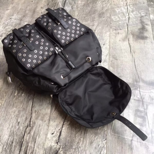 Pra*a-bag-87