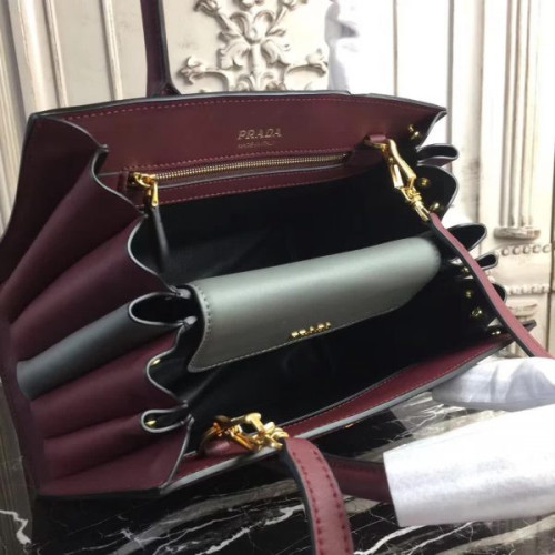 Pra*a-bag-89