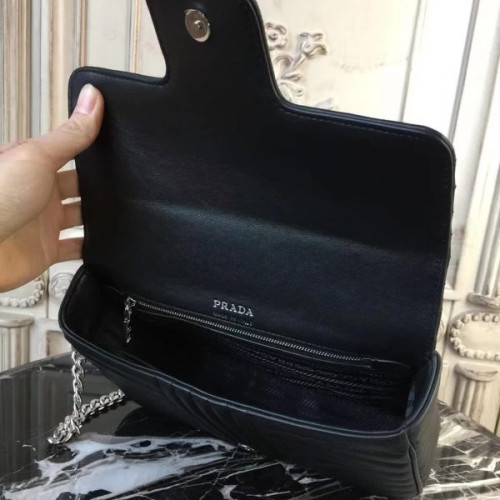 Pra*a-bag-8