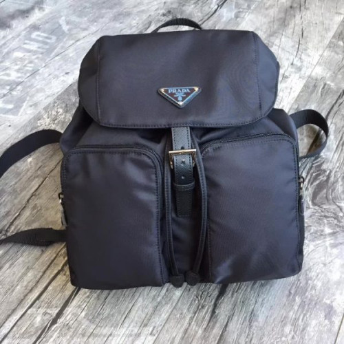 Pra*a-bag-90