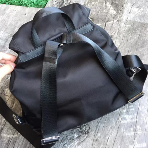 Pra*a-bag-90