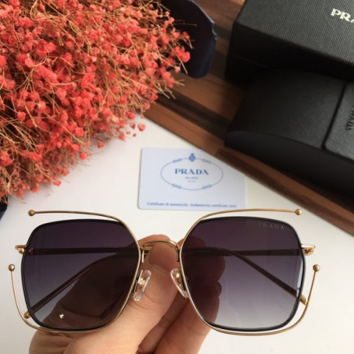 Pra*a-glasses-3