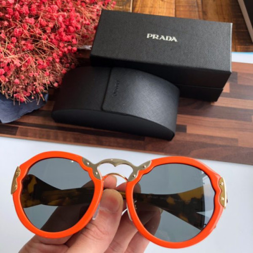 Pra*a-glasses-4