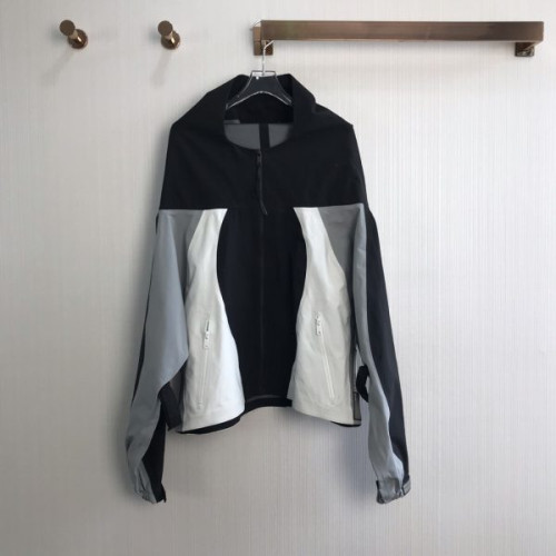 Pra*a-jacket