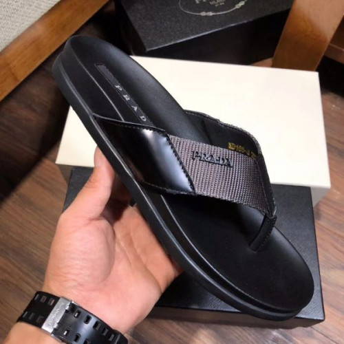 Pra*a-slippers