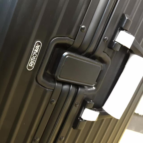 rimowa-topas-2